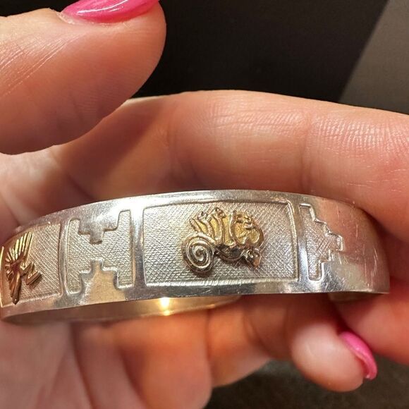 Unbelievable Sterling silver and 14kt yellow gold accent cuff bracelet! - Picture 7 of 10